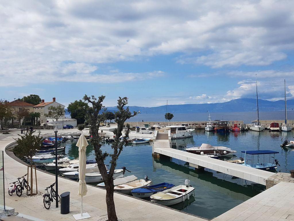 2A Partment Rukavina Daire Njivice Dış mekan fotoğraf